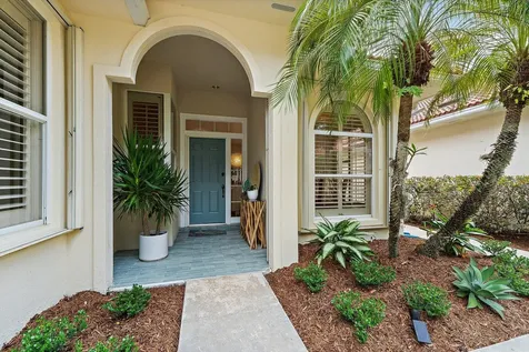 231 E Tall Oaks Circle Palm Beach Gardens FL 33410