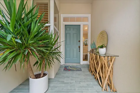 231 E Tall Oaks Circle Palm Beach Gardens FL 33410