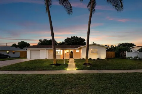 2433 Palm Road West Palm Beach FL 33406