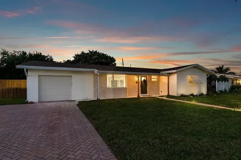 2433 Palm Road West Palm Beach FL 33406