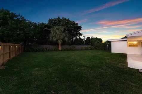 2433 Palm Road West Palm Beach FL 33406