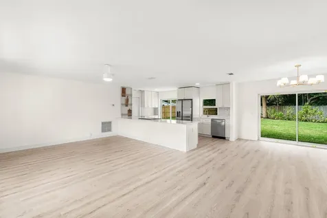 2433 Palm Road West Palm Beach FL 33406