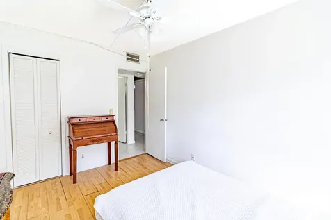 213 Fanshaw F Boca Raton FL 33434
