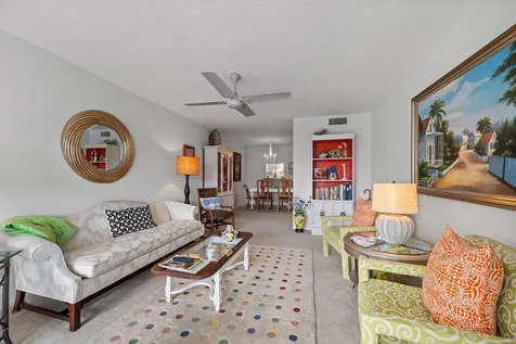 2929 Se Ocean Boulevard Stuart FL 34996