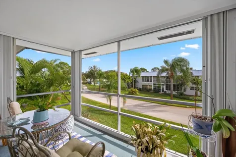 2929 Se Ocean Boulevard Stuart FL 34996