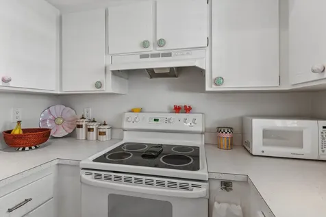 2929 Se Ocean Boulevard Stuart FL 34996