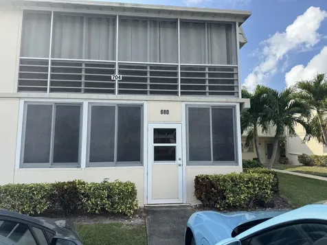 680 Saxony O Delray Beach FL 33446