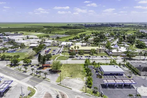 700 Larrimore Road Pahokee FL 33476