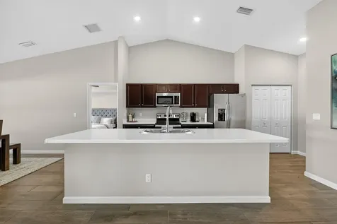 1965 Sw Bayshore Boulevard Port Saint Lucie FL 34984