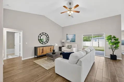 1965 Sw Bayshore Boulevard Port Saint Lucie FL 34984