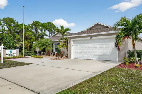 1965 Sw Bayshore Boulevard Port Saint Lucie FL 34984