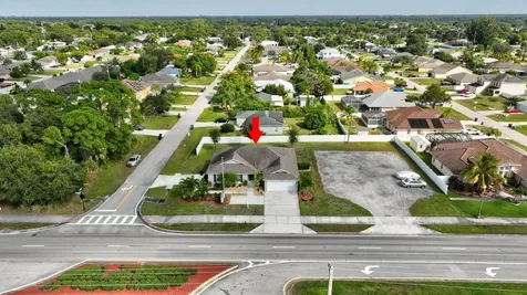 1965 Sw Bayshore Boulevard Port Saint Lucie FL 34984