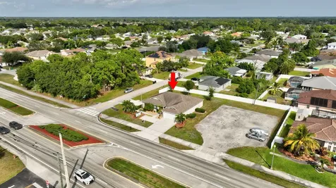 1965 Sw Bayshore Boulevard Port Saint Lucie FL 34984
