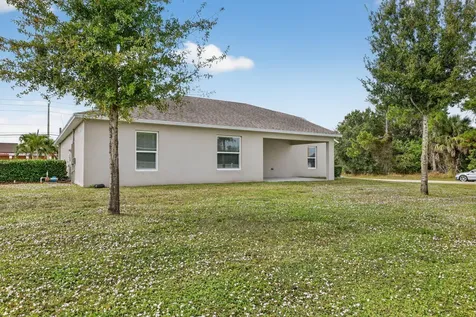 1965 Sw Bayshore Boulevard Port Saint Lucie FL 34984