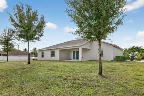 1965 Sw Bayshore Boulevard Port Saint Lucie FL 34984