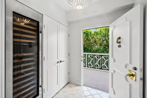 389 S Lake Drive Palm Beach FL 33480