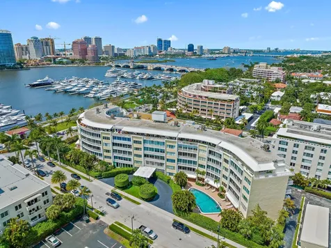 389 S Lake Drive Palm Beach FL 33480