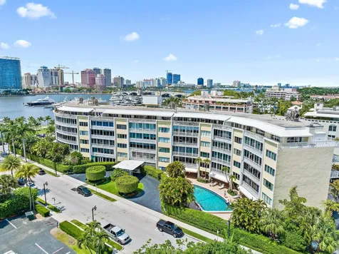 389 S Lake Drive Palm Beach FL 33480