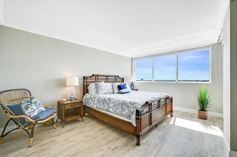 1300 S Highway A1a Jupiter FL 33477