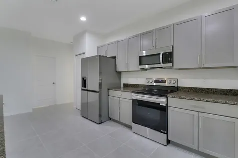 2361 Sw Chateau Terrace Port Saint Lucie FL 34953