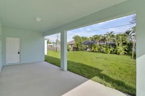 2361 Sw Chateau Terrace Port Saint Lucie FL 34953
