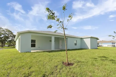2361 Sw Chateau Terrace Port Saint Lucie FL 34953