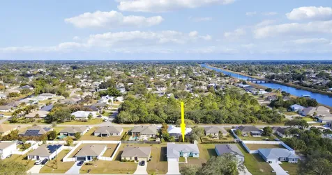 2361 Sw Chateau Terrace Port Saint Lucie FL 34953