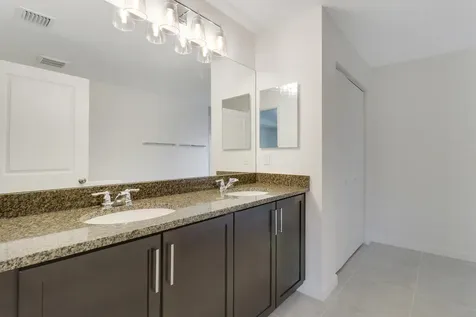 2361 Sw Chateau Terrace Port Saint Lucie FL 34953