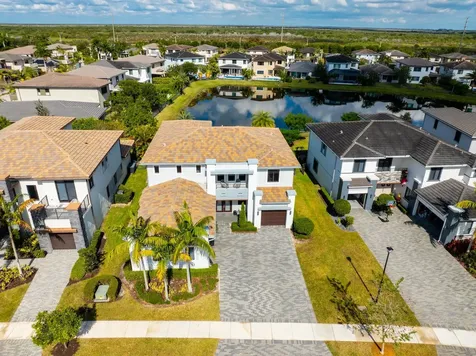 10555 Cobalt Court Parkland FL 33076