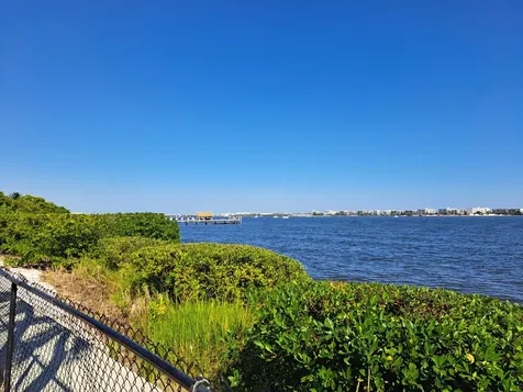 1502 S Lakeside Drive Lake Worth Beach FL 33460