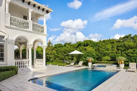 853 Harbour Isle Place North Palm Beach FL 33410