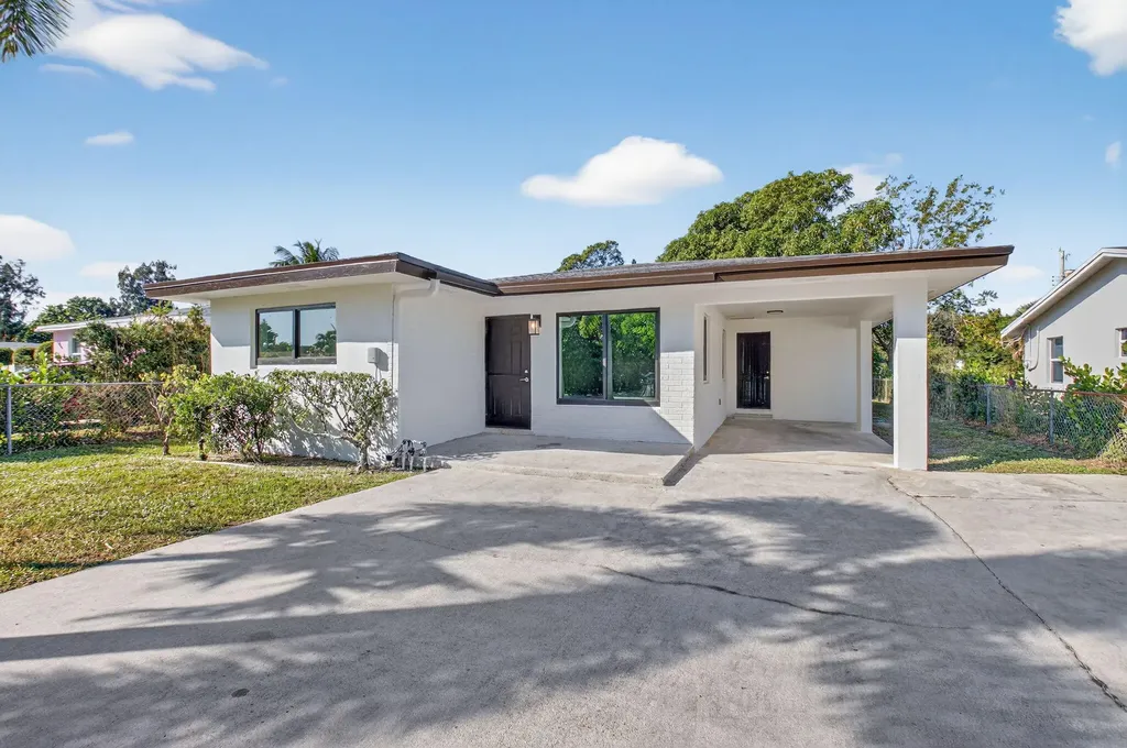 122 Sw 9th Avenue Delray Beach FL 33444