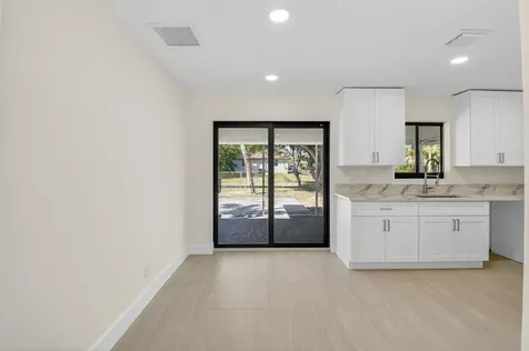 122 Sw 9th Avenue Delray Beach FL 33444