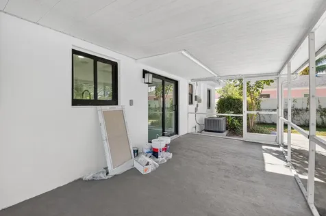 122 Sw 9th Avenue Delray Beach FL 33444