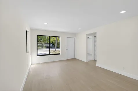 122 Sw 9th Avenue Delray Beach FL 33444