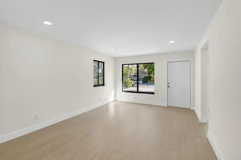 122 Sw 9th Avenue Delray Beach FL 33444