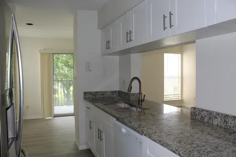 899 Riverside Drive Coral Springs FL 33071
