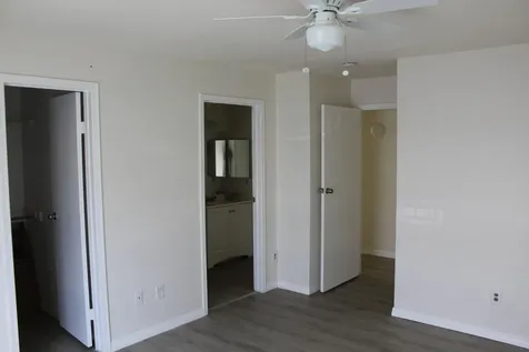 899 Riverside Drive Coral Springs FL 33071