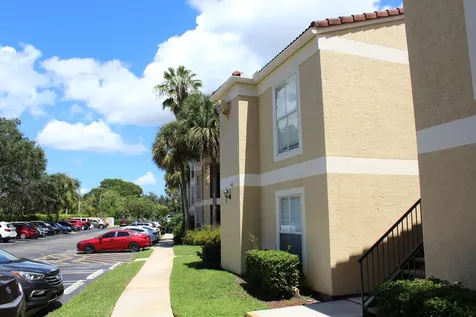 899 Riverside Drive Coral Springs FL 33071