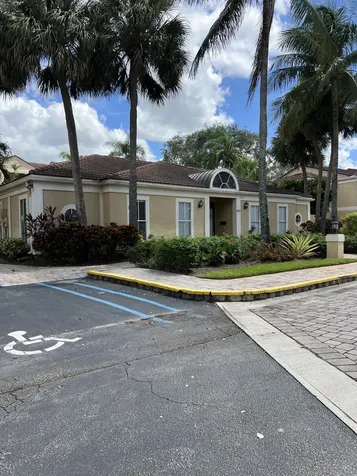 899 Riverside Drive Coral Springs FL 33071