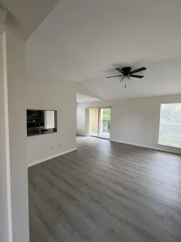 899 Riverside Drive Coral Springs FL 33071