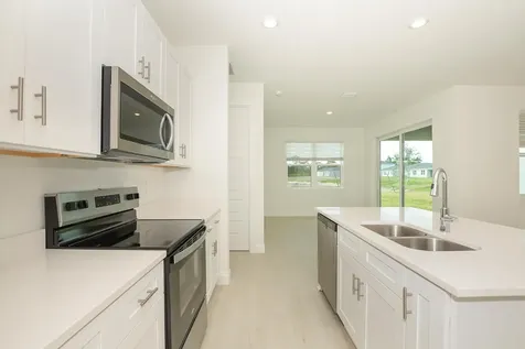 6312 NW Cloverdale Avenue Port Saint Lucie FL 34987