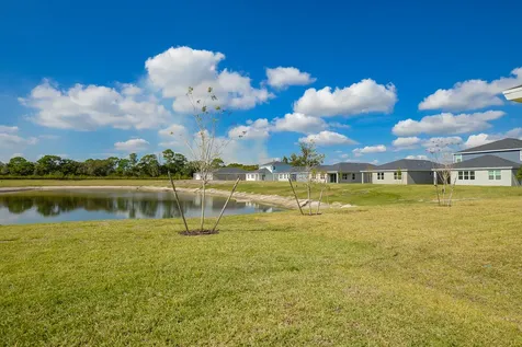 6312 NW Cloverdale Avenue Port Saint Lucie FL 34987