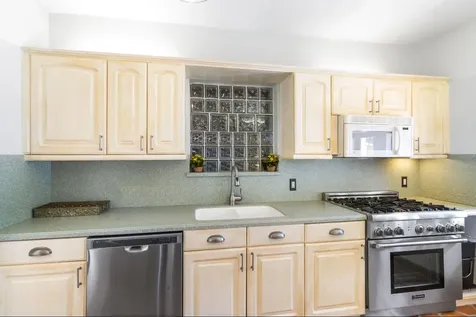 400 33rd Street West Palm Beach FL 33407