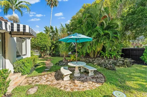 400 33rd Street West Palm Beach FL 33407