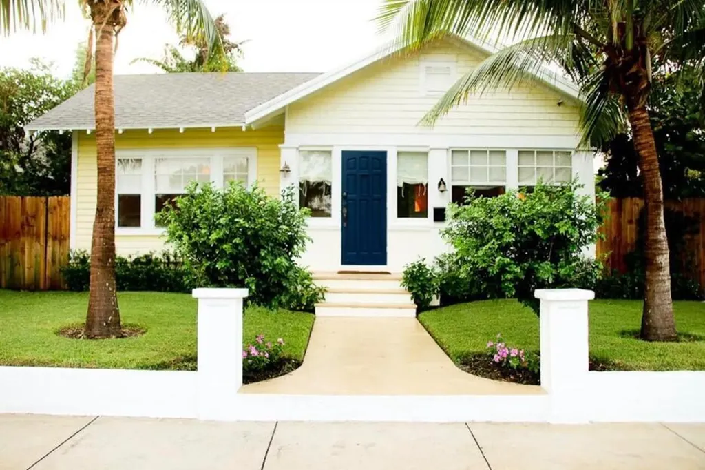 211 N Ocean Breeze Lake Worth Beach FL 33460