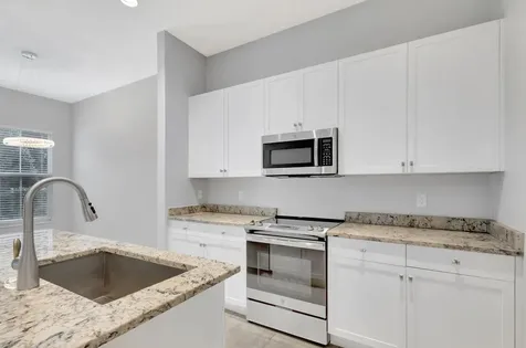 4924 Pointe Midtown Way Palm Beach Gardens FL 33418
