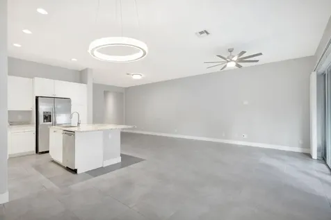 4924 Pointe Midtown Way Palm Beach Gardens FL 33418