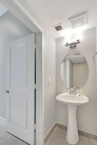 4924 Pointe Midtown Way Palm Beach Gardens FL 33418