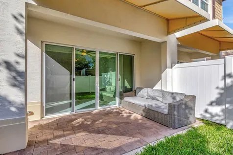 4924 Pointe Midtown Way Palm Beach Gardens FL 33418
